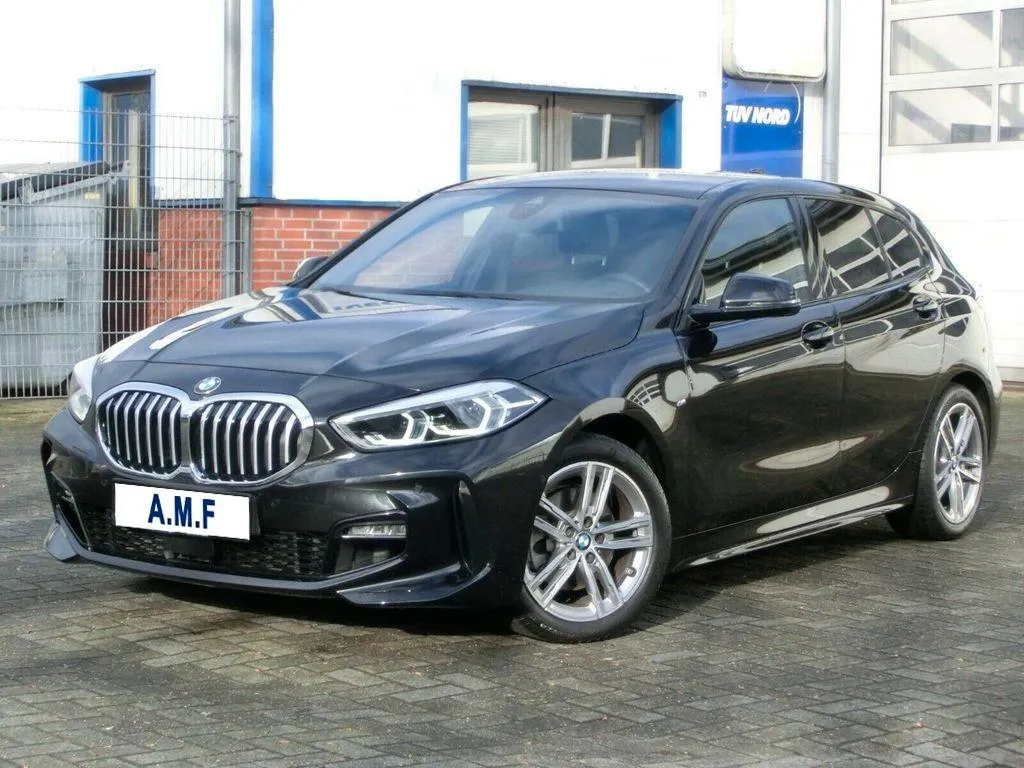 BMW Serie 1 118i 5p. Msport Image 1